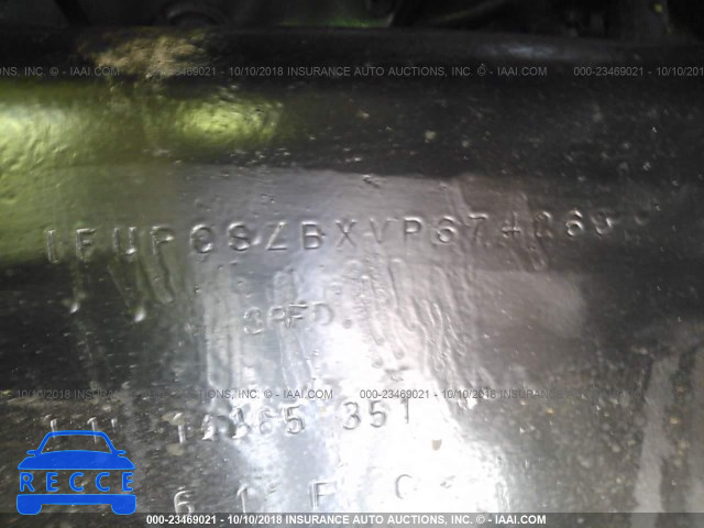 1997 FREIGHTLINER FLD FLD120 1FUPCSZBXVP674265 image 9