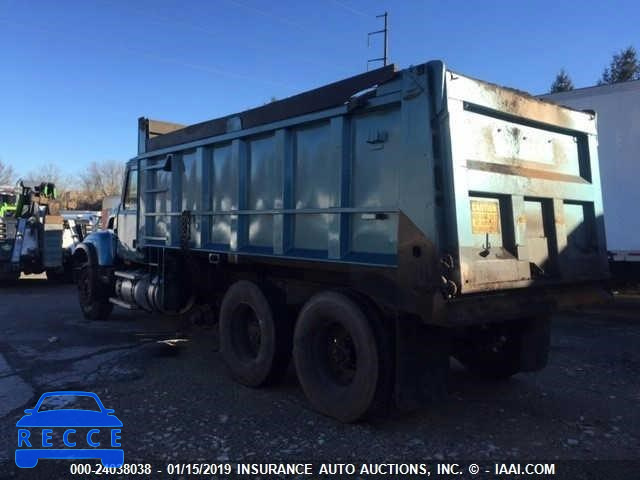 2005 MACK 700 CV700 1M2AG11C35M019782 image 2