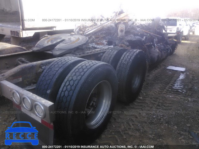 2004 FREIGHTLINER CONVENTIONAL ST120 1FUJBBCK34PN31092 image 3