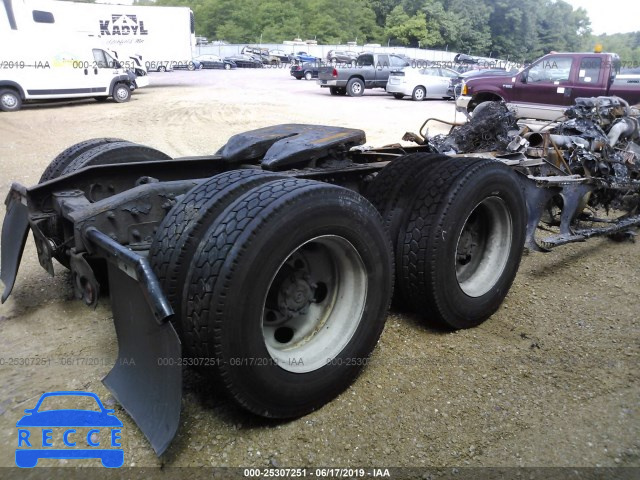 2005 FREIGHTLINER ST120 1FUJBBCG25LU37922 image 3