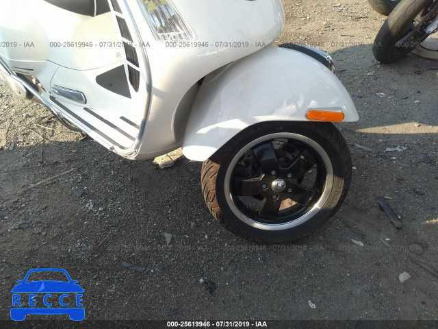 2015 VESPA GTS 300 SUPER ZAPM459L1F5100375 image 4