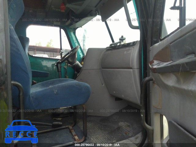 2005 FREIGHTLINER ST120 ST120 1FUJBBCK25LU73744 image 4