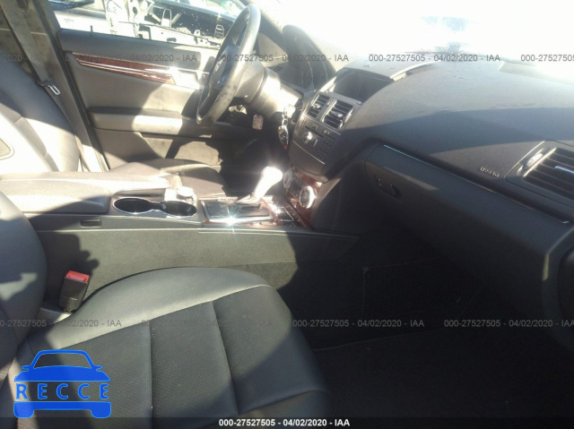 2011 MERCEDES-BENZ C-CLASS 300 WDDGF5EB9BR173587 image 4