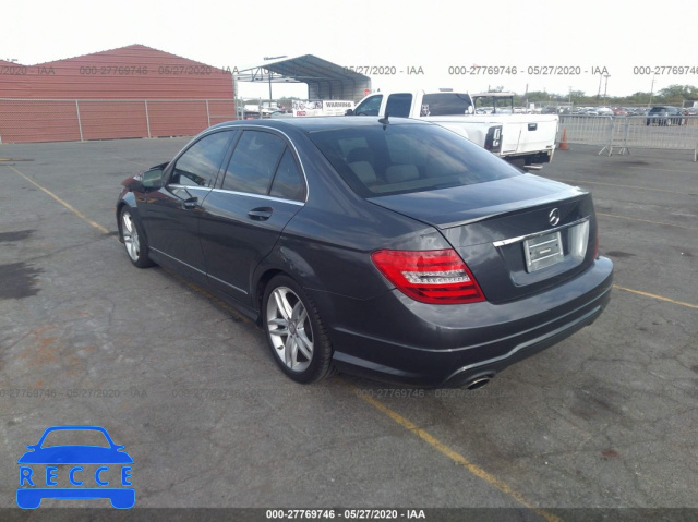 2013 MERCEDES-BENZ C-CLASS 250 WDDGF4HB3DA808164 image 2