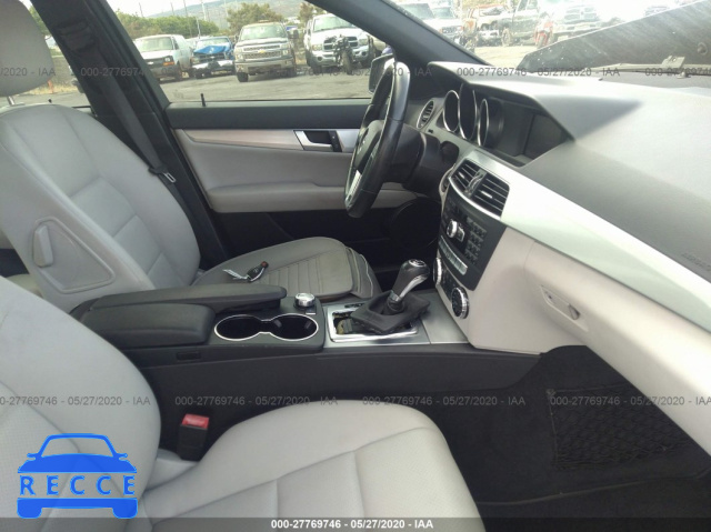 2013 MERCEDES-BENZ C-CLASS 250 WDDGF4HB3DA808164 image 4