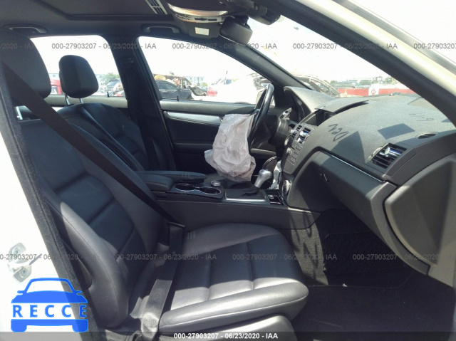 2011 MERCEDES-BENZ C-CLASS 300 WDDGF5EB4BR156079 image 4