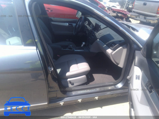 2008 MERCEDES-BENZ C-CLASS 300 WDDGF54X08F182895 image 4