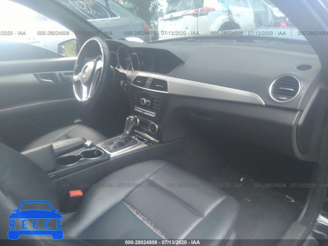 2013 MERCEDES-BENZ C-CLASS C 300 WDDGF8AB9DR286322 image 4