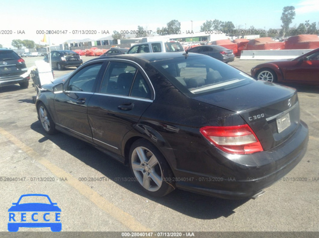 2011 MERCEDES-BENZ C-CLASS 300 WDDGF5EB7BR154097 image 2