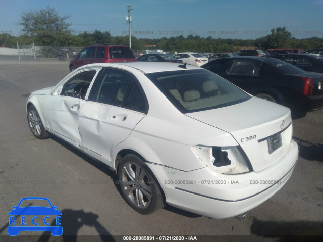 2013 MERCEDES-BENZ C-CLASS C 300 WDDGF8AB5DA875012 image 2