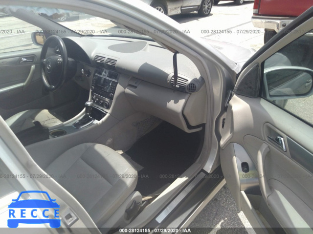 2005 MERCEDES-BENZ C-CLASS 1.8L WDBRF40JX5F672382 image 4