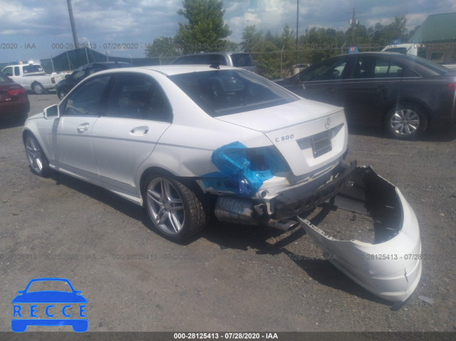 2011 MERCEDES-BENZ C-CLASS C 300 WDDGF5EB1BR151311 image 2