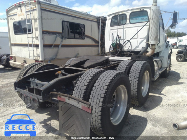 2000 STERLING TRUCK LT 9500 2FWYEDYB6YAG54084 Bild 3