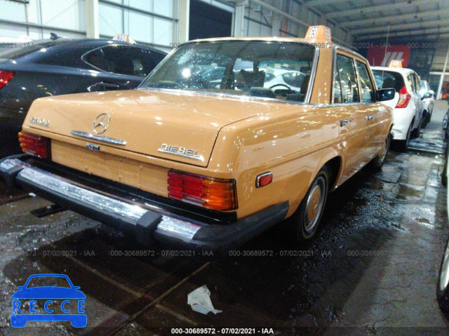 1974 MERCEDES-BENZ 240  11511712053153 Bild 3