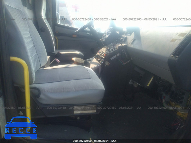 1999 FREIGHTLINER MEDIUM CONVENTIONAL FL60 1FV3GJBC4XH927850 image 4