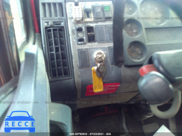 1999 FREIGHTLINER MEDIUM CONVENTIONAL FL70 1FV6HJBAXXHF71366 image 10