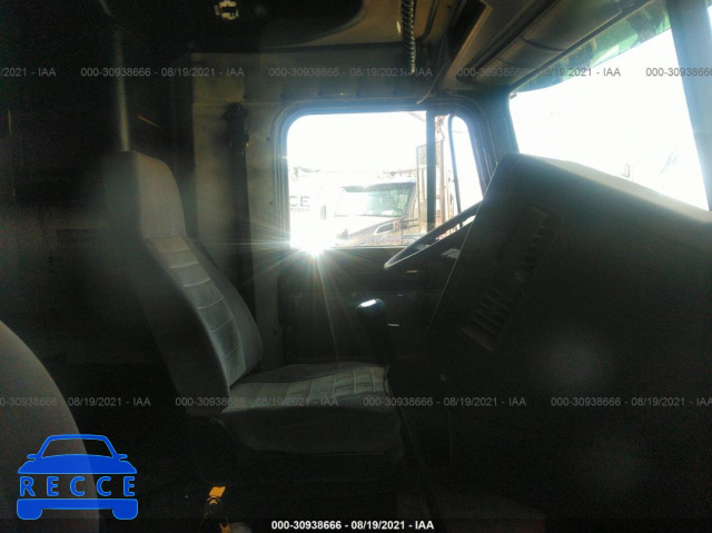 1997 FREIGHTLINER FLD FLD120 1FUPDSEB4VL722000 image 4