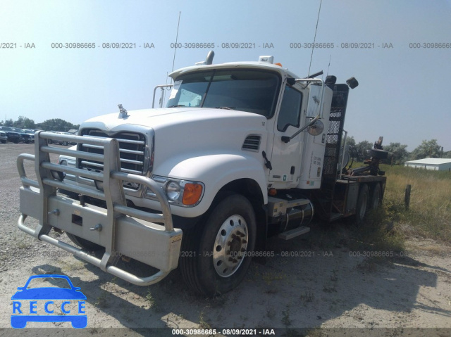 2006 MACK 700 CV700 1M2AG11C96M031047 image 1