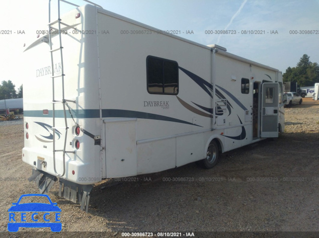 2005 WORKHORSE CUSTOM CHASSIS MOTORHOME CHASSIS P3500 5B4LP57G554302777 image 3