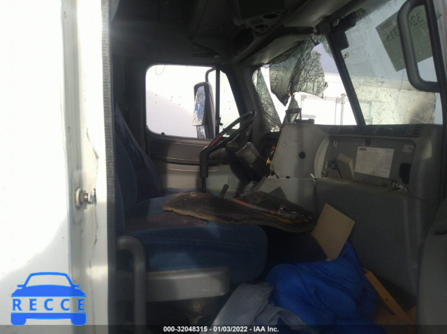 2002 FREIGHTLINER ST120 1FUJBBCG32LK29026 image 4
