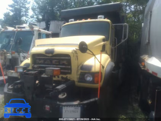 2005 MACK 700 CV700 1M2AG11C15M034071 image 1