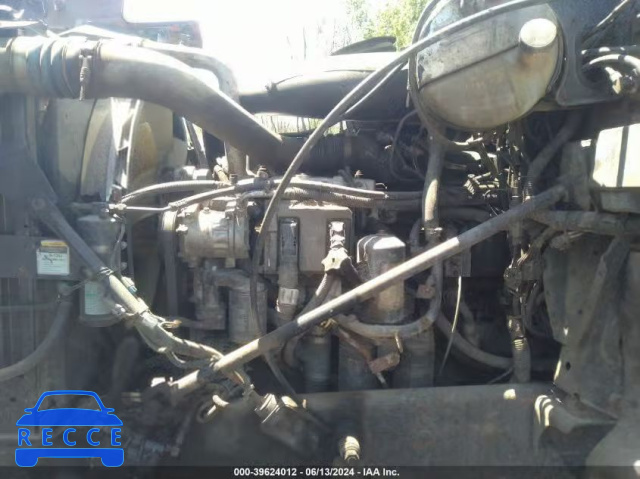 2004 MACK CH613 CH600 1M1AA18Y34N155782 image 8