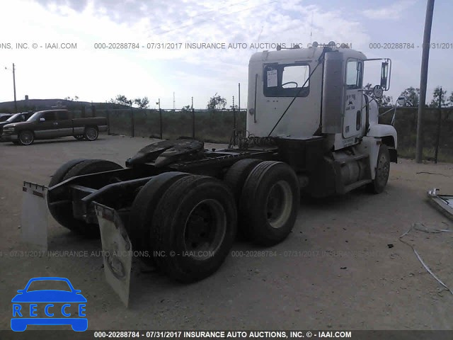 2000 FREIGHTLINER CONVENTIONAL FLD120 1FUYDSEB2YLH14389 Bild 3