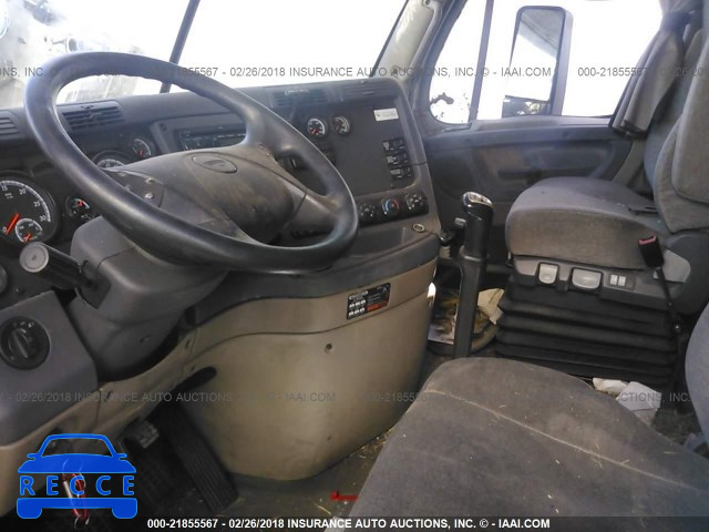 2016 FREIGHTLINER CASCADIA 125 3AKJGLD55GSGV2192 image 4