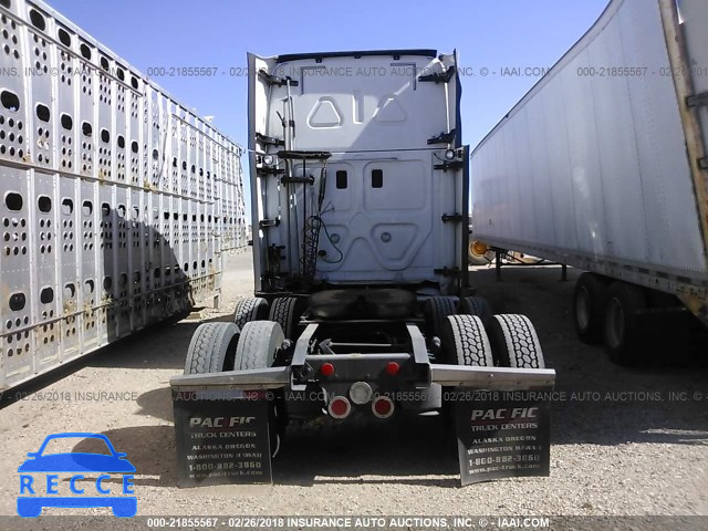 2016 FREIGHTLINER CASCADIA 125 3AKJGLD55GSGV2192 image 7