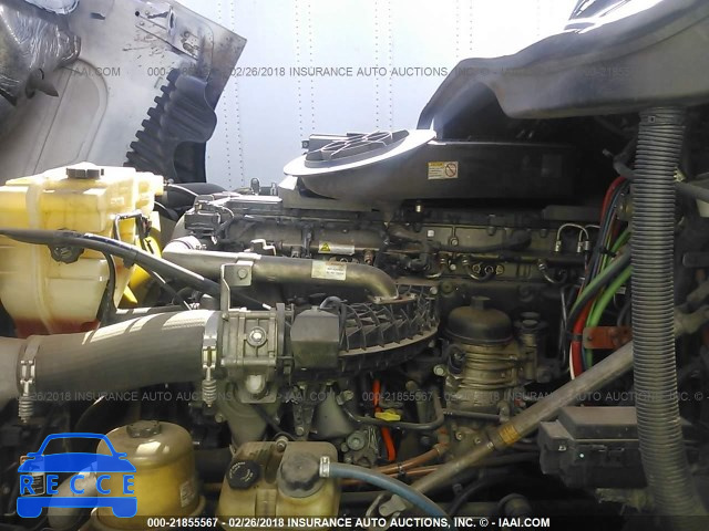 2016 FREIGHTLINER CASCADIA 125 3AKJGLD55GSGV2192 image 8