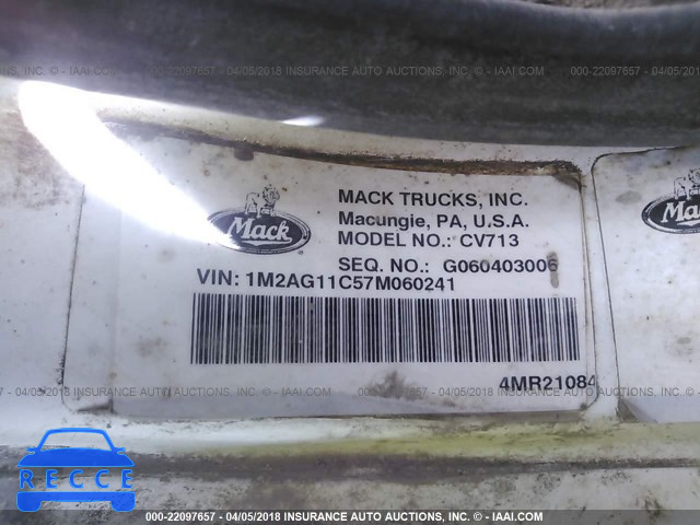 2007 MACK 700 CV700 1M2AG11C57M060241 image 9