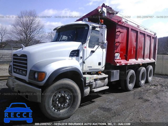 2007 MACK 700 CV700 1M2AG11C57M060241 image 1