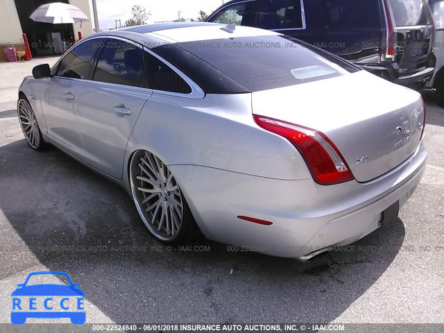 2015 JAGUAR XJ SAJWA1CZ0F8V79543 Bild 2