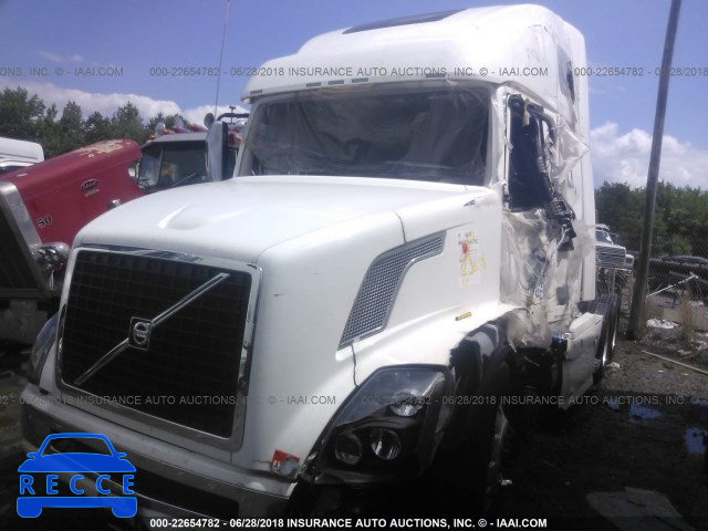 2017 VOLVO VNL L 4V4NC9EJ5HN982338 image 1