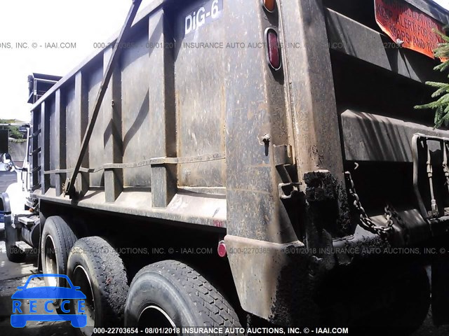2003 MACK 700 CV700 1M2AG11C53M004407 image 2