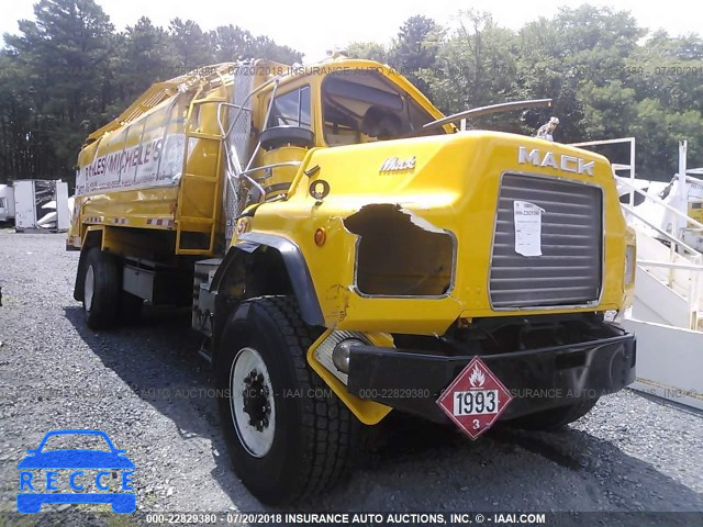 1993 MACK 600 DM600 1M2B217C3PM002848 Bild 0