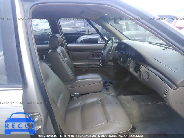 1995 OLDSMOBILE 88 ROYALE 1G3HN52K8S4803439 image 4