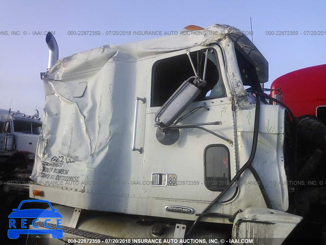 2000 FREIGHTLINER CONVENTIONAL FLD120 1FUYDCYB4YPB68611 Bild 6