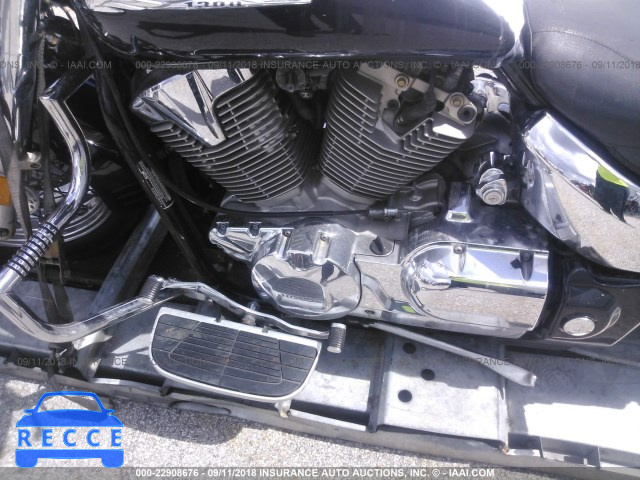 2004 HONDA VT1300 S 1HFSC52094A100288 image 8