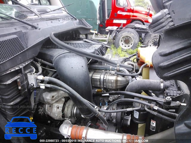 2015 FREIGHTLINER CASCADIA 125 3AKJGLD58FSFN2702 image 8