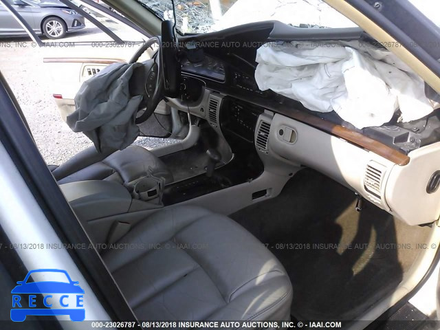 1998 OLDSMOBILE LSS 1G3HY52K3W4854022 image 4