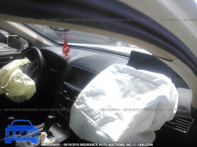 2016 LINCOLN MKT 2LMHJ5FK7GBL02044 Bild 4