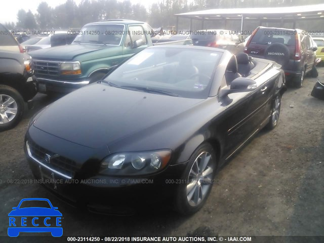 2010 VOLVO C70 T5 YV1672MC7AJ091988 Bild 1