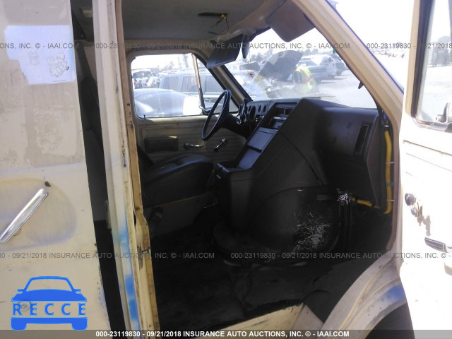 1987 CHEVROLET G30 1GCGG35K0H7171940 image 4