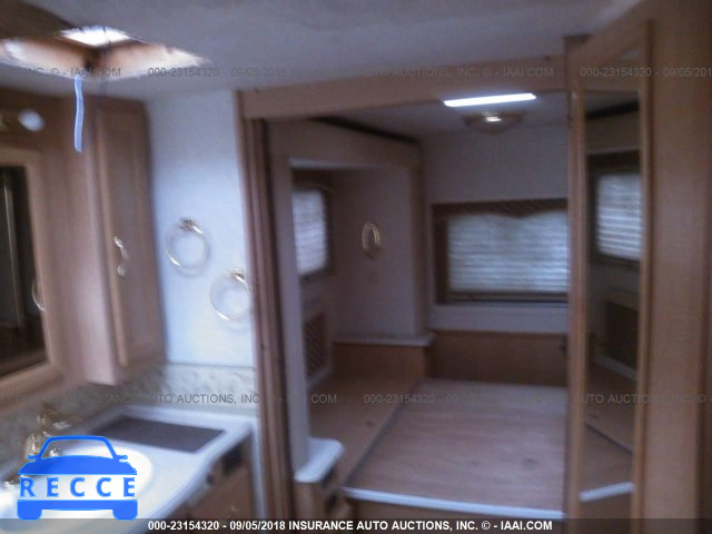 2003 WORKHORSE CUSTOM CHASSIS MOTORHOME CHASSIS W22 5B4MP67G533371960 image 7