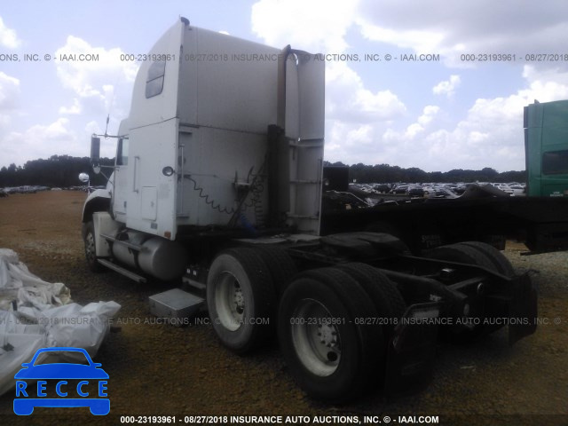 2001 FREIGHTLINER CONVENTIONAL FLD120 1FUJAHBD81LJ26115 image 2