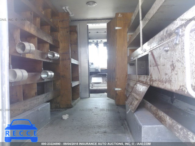 2001 FREIGHTLINER CHASSIS M LINE WALK-IN VAN 4UZAANBW61CJ01006 image 7