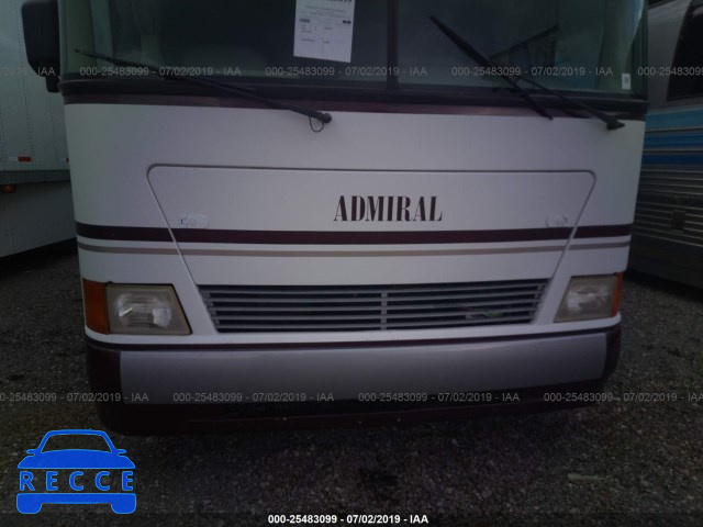 2001 WORKHORSE CUSTOM CHASSIS MOTORHOME CHASSIS W22 5B4MP67G913333421 image 9