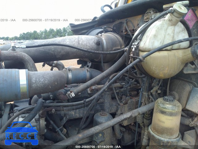 2005 MACK 700 CV700 1M2AG11C95M016286 image 9