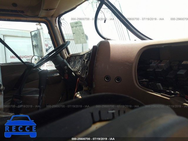 2005 MACK 700 CV700 1M2AG11C95M016286 image 4
